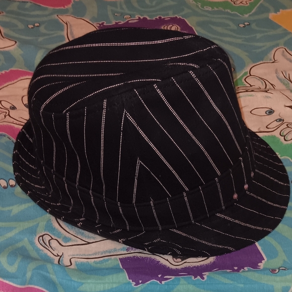 Y2K Playboy Vintage Striped Rhinestone Fedora Hat - Picture 3 of 5